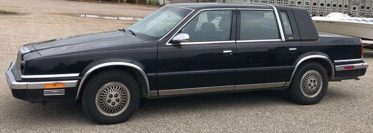 Weekly Online Auction: New Yorker, Chevy Van, Cub Cadet & More!