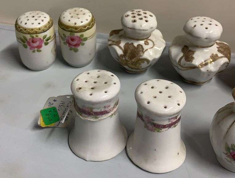 Elegant sets of Salt & Pepper shakers Sherwood Auctions
