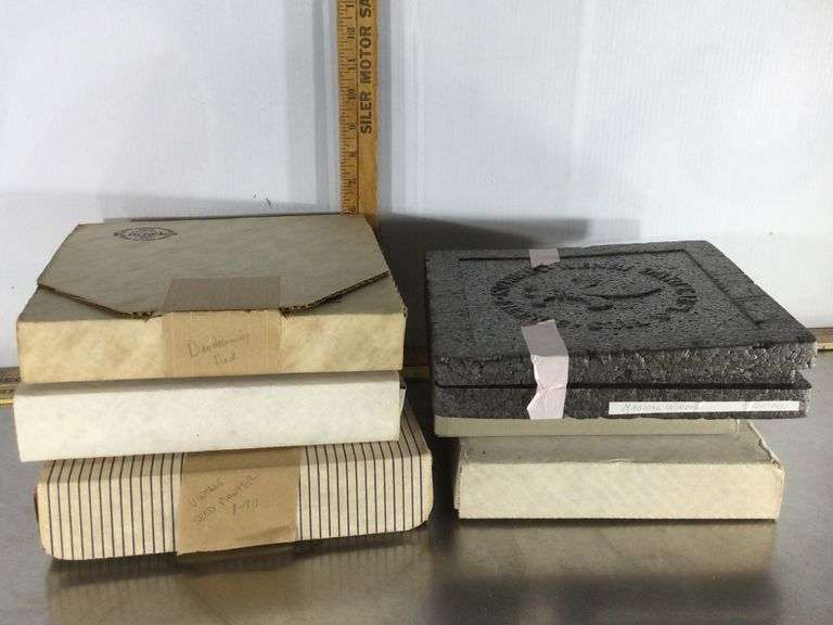 6 Decorative Display Plates Sherwood Auctions