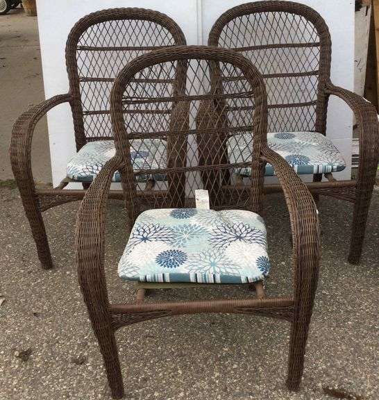 3 Stackable Wicker Chairs with Pads Sherwood Auctions