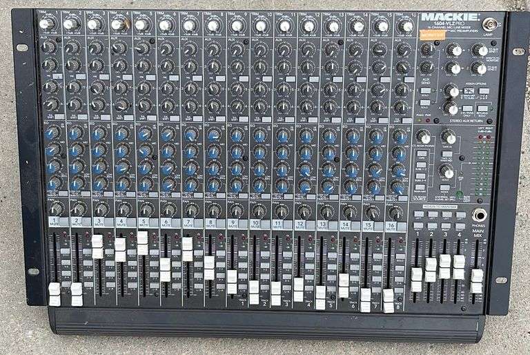 Mackie Mixer - Sherwood Auctions