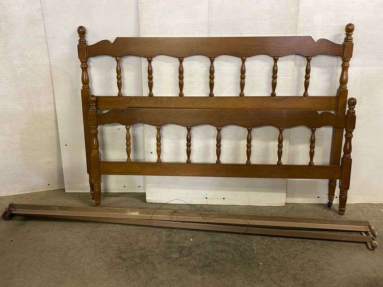 Head & Footboard With Rails Sherwood Auctions