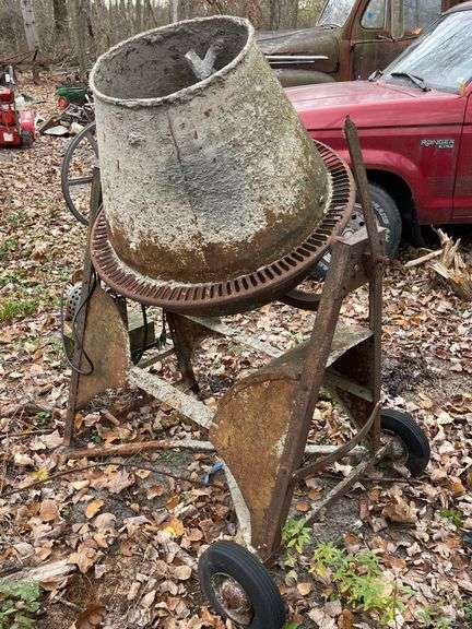 Robuck R10507 Sears Robuck Co. Cement Mixer - Sherwood Auctions