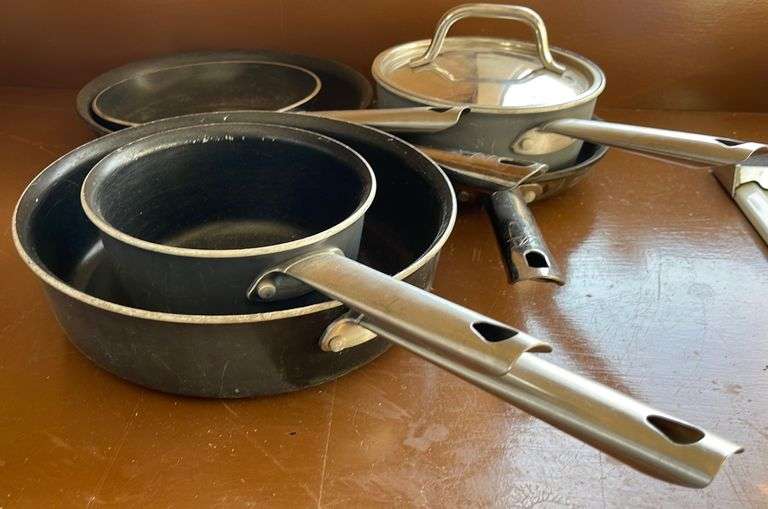 Tramontina Porcelain Enamel Nonstick Pans & Members Mark Pans