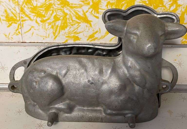 Cast Metal Vintage Lamb Cake Mold Sherwood Auctions