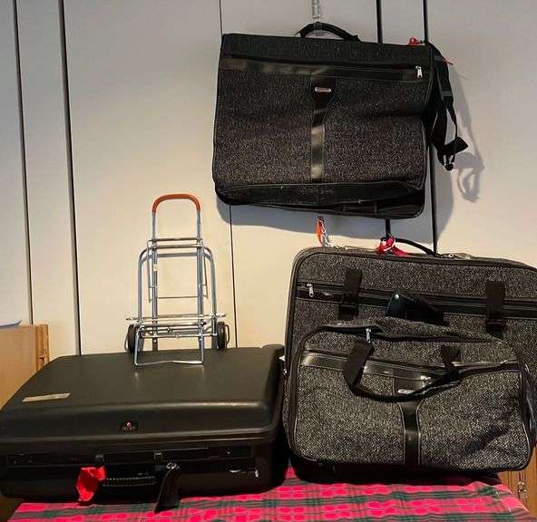 Jaguar Luggage Set + Hard Shell Suitcase Sherwood Auctions
