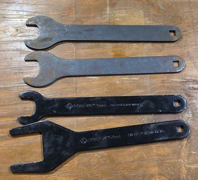 Fan Clutch Wrenches Sherwood Auctions