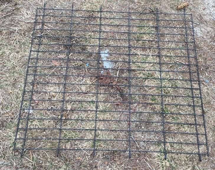 Retriever XL Dog Crate with 2 Doors and Middle Gate Sherwood Auctions