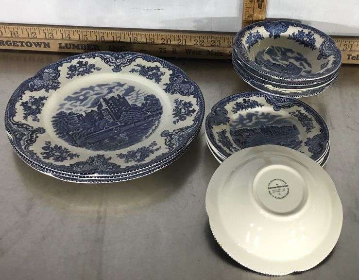 Johnson Brothers Fine English Dish Set - Sherwood Auctions