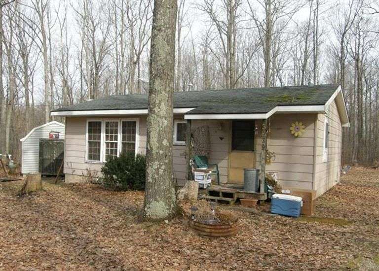 Phelps Estate Real Estate Online Auction Harrison MI.