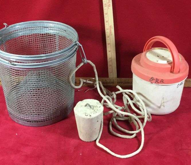 Minnow Bucket & Worm Holder Sherwood Auctions