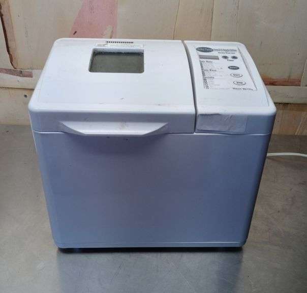 West Bend Bread and Dough Maker Sherwood Auctions