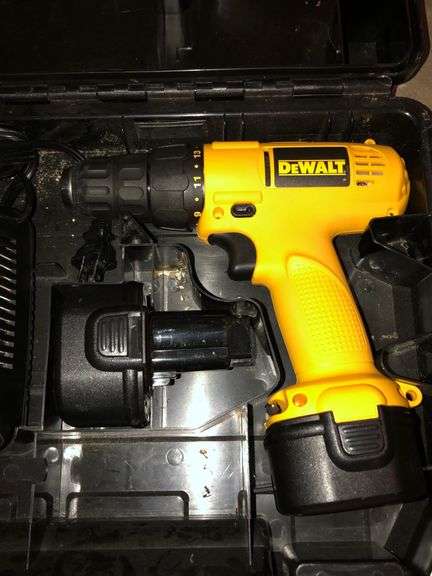 clutch battery charger