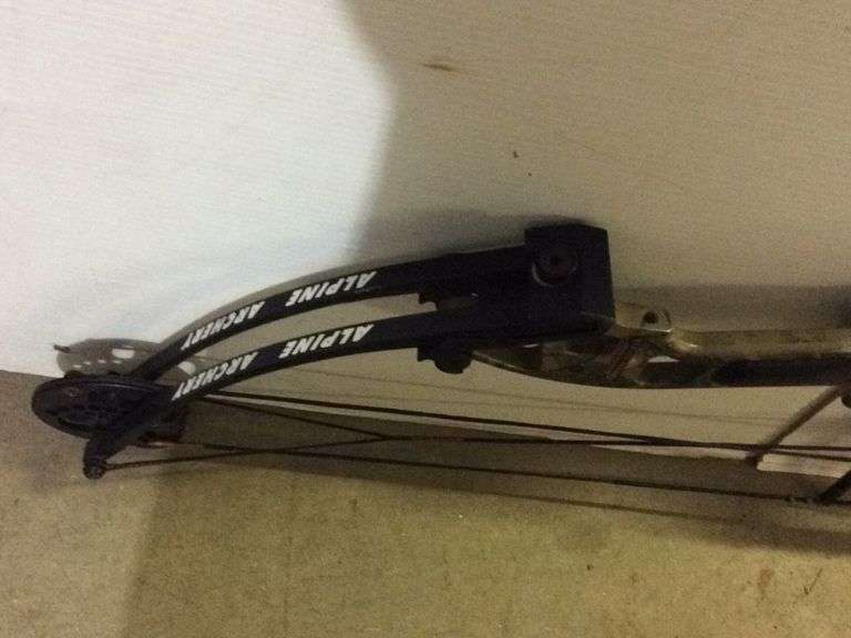 Alpine Archery Compound Bow (36” across) Sherwood Auctions