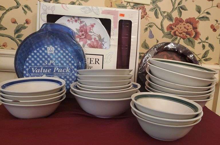Texasware, Pyrex, Anchor Hocking + more Sherwood Auctions