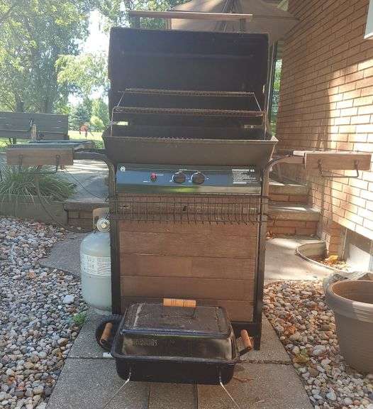 Coleman Power House 45 Gas Grill + Thermos Portable Grill Sherwood