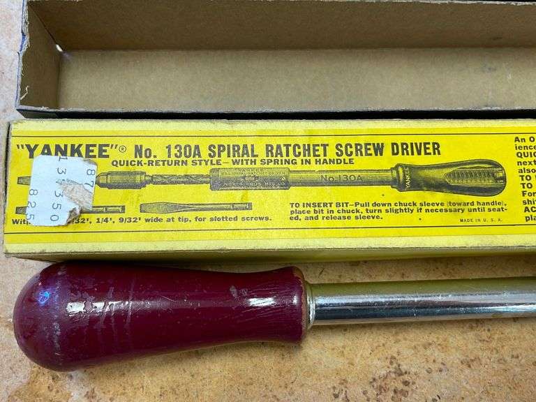 Yankee No. 130A Spiral Ratchet Screw Driver + 4 Bits & Swiss Tools