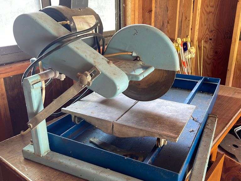 Goldblatt Tool Co. Tile Saw w/ Catch Basin has power Sherwood Auctions