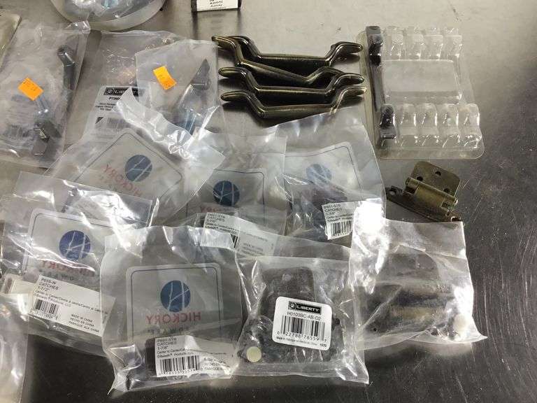 Drawer Handles, Outlet Covers, Catche Sherwood Auctions