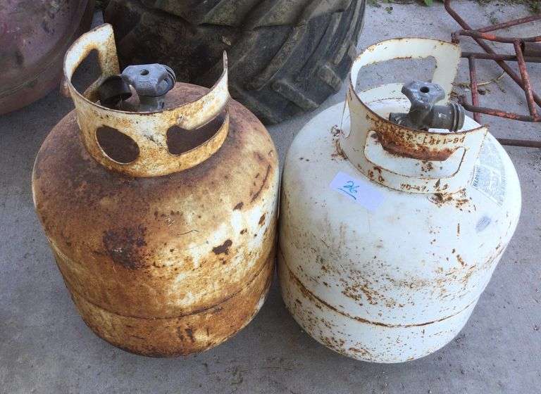 2 Propane Tanks Sherwood Auctions