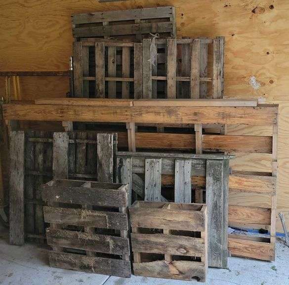 Wooden Pallets of Various Sizes Sherwood Auctions