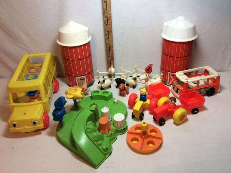 Vintage Fisher Price Farm Silos, Fences, Animals, Little People, Mini