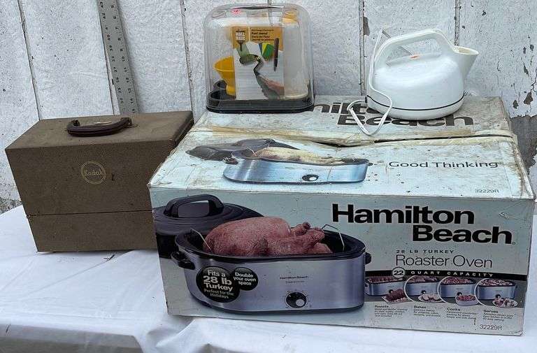 Kodaslide Highlux III Projector, Hamilton Beach 28lb Turkey Roaster
