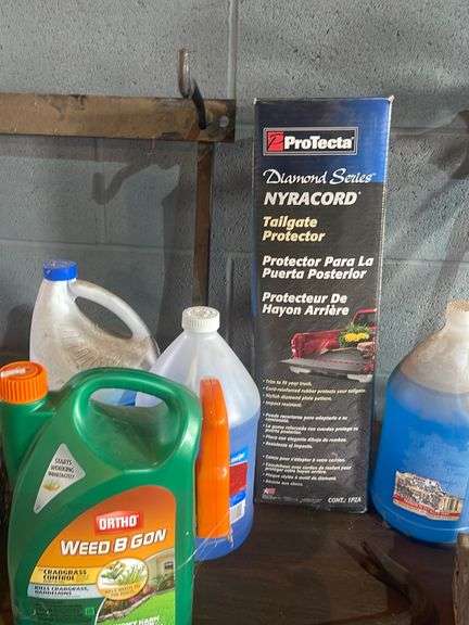 Windshield Washer Fluid, Tailgate Protector, 2 Breaker Boxs Crowbar, and 2 Bike Racks