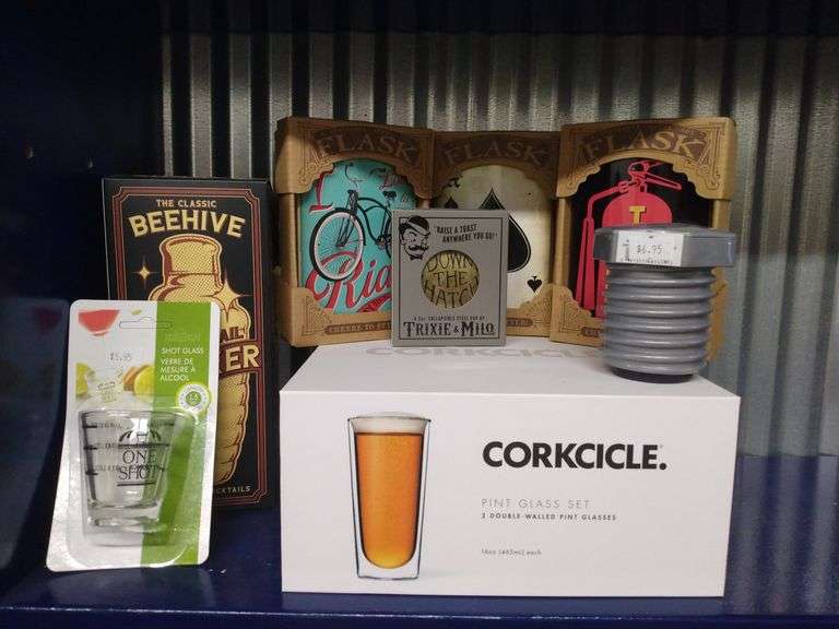 Novelty Cocktail Shaker & Flasks, Corkcicle Pint Glass Set, Collapsible