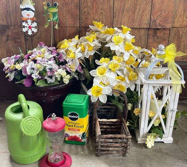 Artificial Flowers + Garden Decor Sherwood Auctions