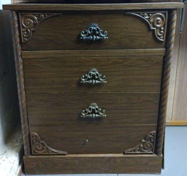 Antique 4 Drawer Wooden Dresser (40.5" H, 34" L, 19" D) Sherwood Auctions