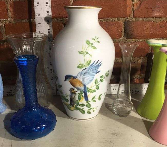 Assorted Vases Sherwood Auctions