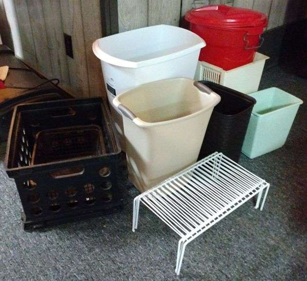 Garbage Cans, Storage Bins + Racks Sherwood Auctions
