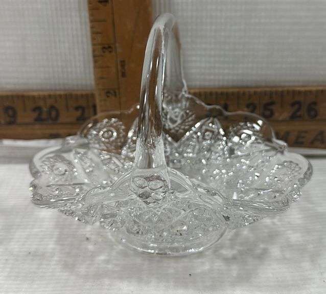 Vintage Glass Pieces Sherwood Auctions