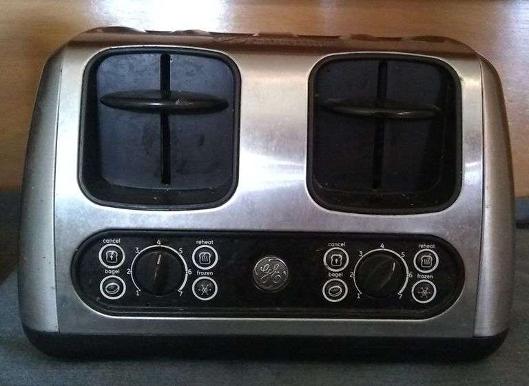 Black and Decker Grand Openings Can Opener + GE 4 Slot Toaster