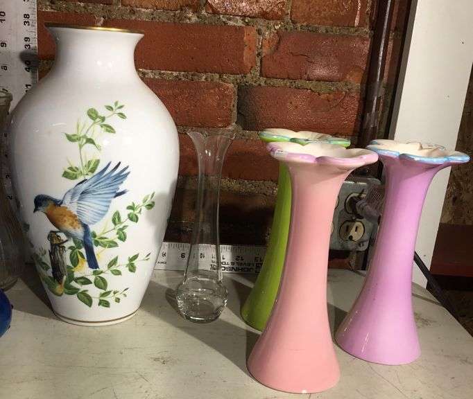 Assorted Vases Sherwood Auctions