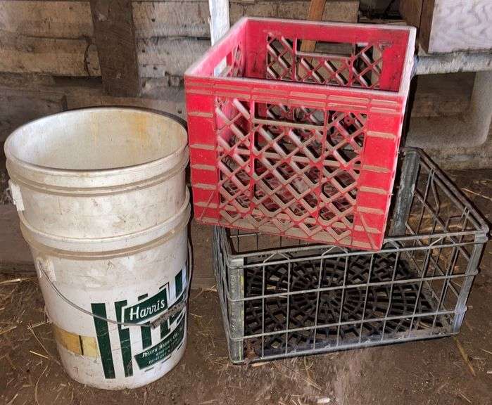 How To Get Two Five Gallon Buckets Apart at Juan Villasenor blog
