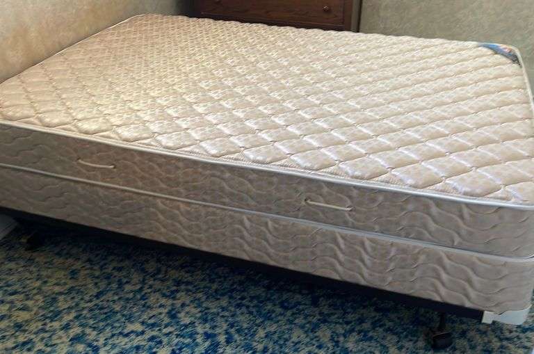 Serta Perfect Sleeper Full Size Mattress & Box Springs + Metal Bedframe
