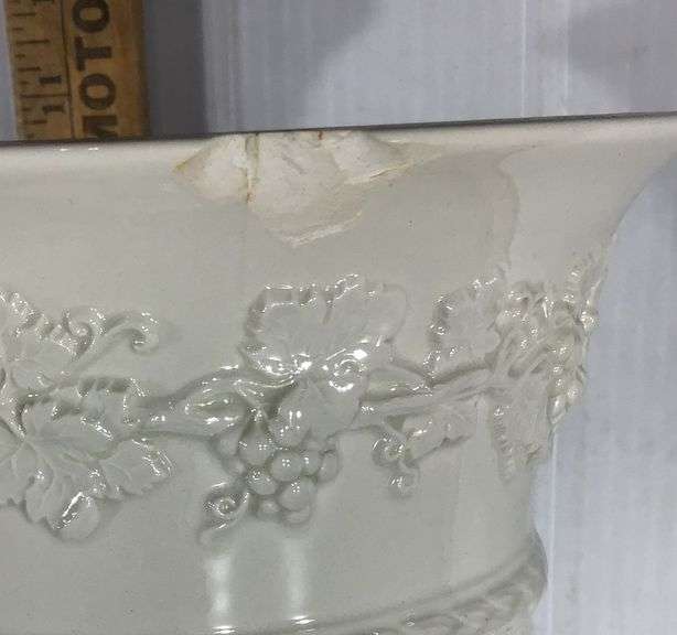 Wedgewood Grape Vine Vase Sherwood Auctions