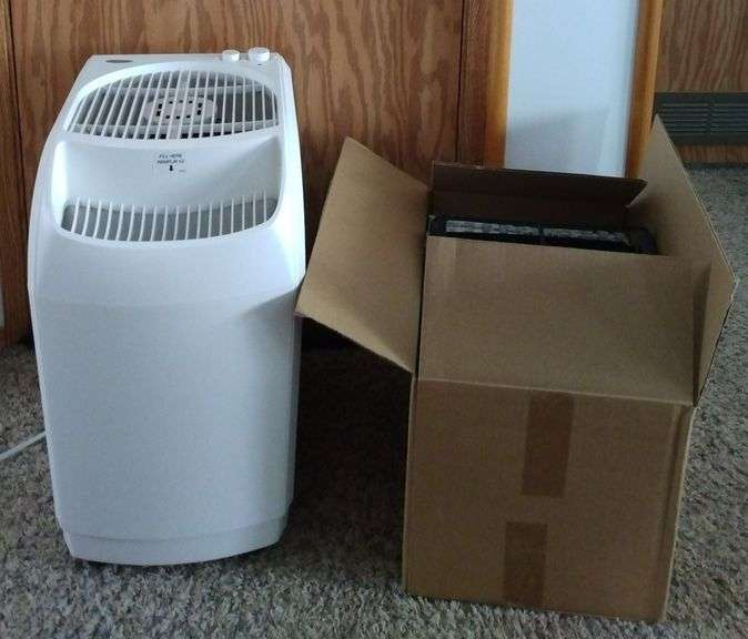 Aircare Humidifier + Extra Filters Sherwood Auctions