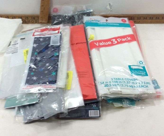 Waterpik Shower Head, Bathroom Mat, Table Covers, Dawn Sponges Sherwood Auctions