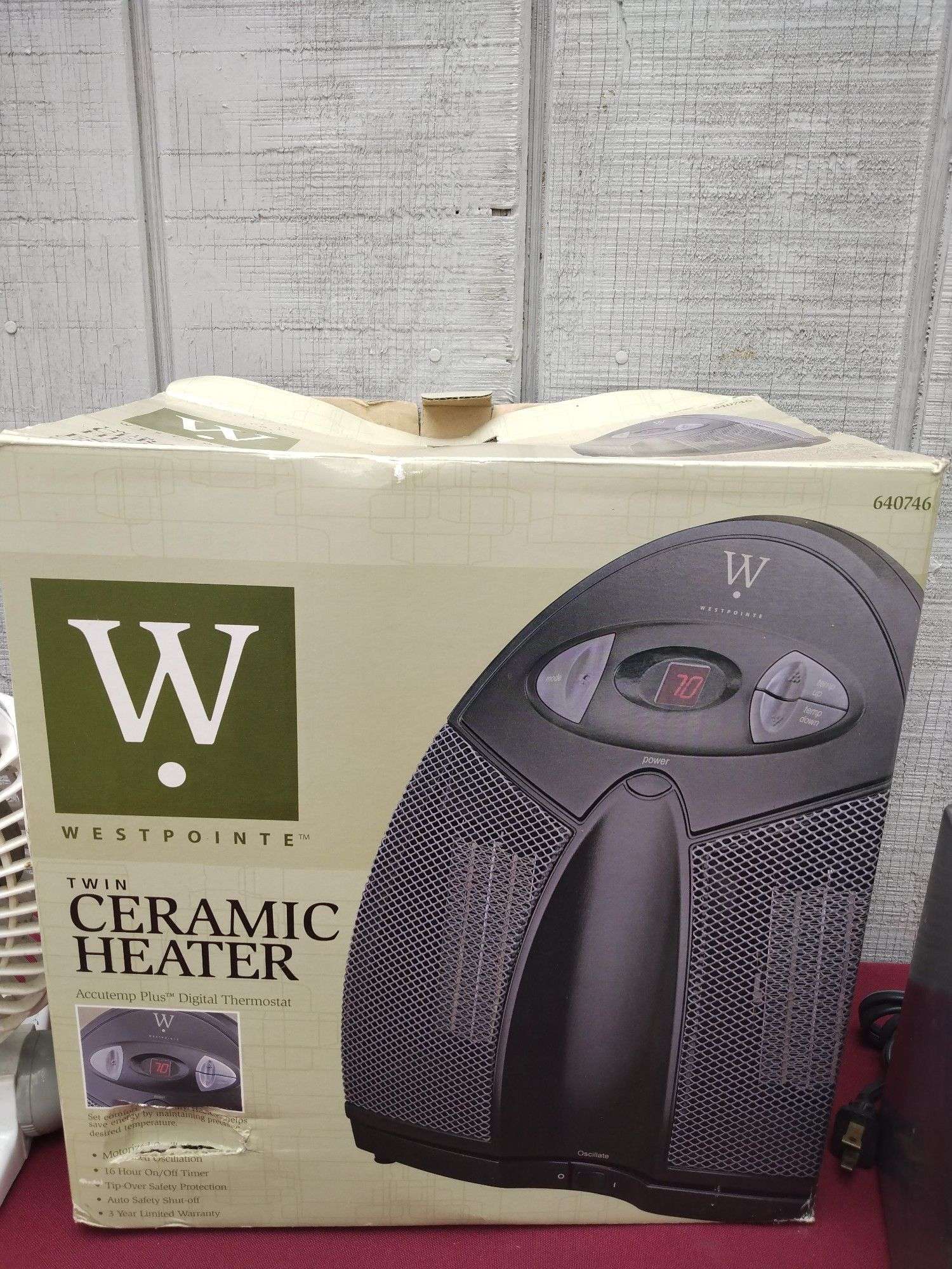 Westpointe Ceramic Heater, Toastmaster Heater + Holmes Fan - Sherwood  Auctions