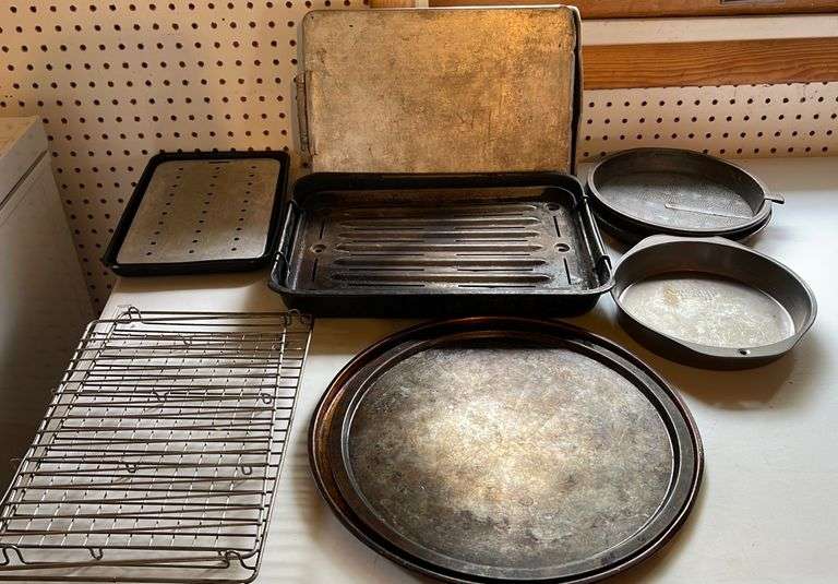 Kitchen Baking Pans Sherwood Auctions