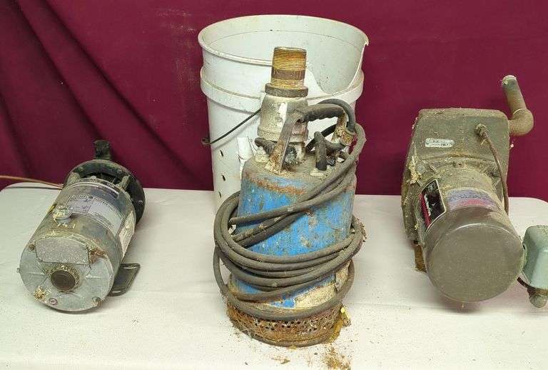 Sears Shallow Well Pump, Sump Pump + Water Pump Sherwood Auctions