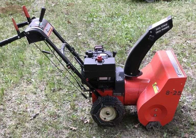 Aroma Canadiana Dual Stage Snowblower Sherwood Auctions
