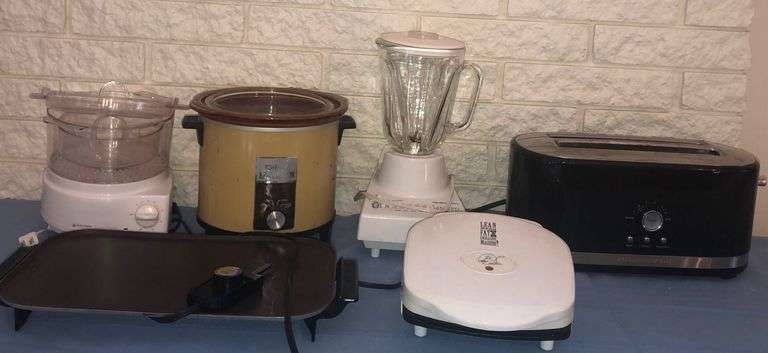 Kitchen Aid 2-Slice Extra Long Toaster, Hamilton Beach 14 Speed Blender ...