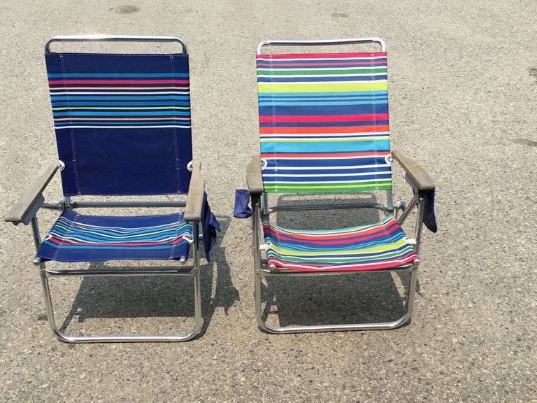 (2) Folding beach Chairs Sherwood Auctions