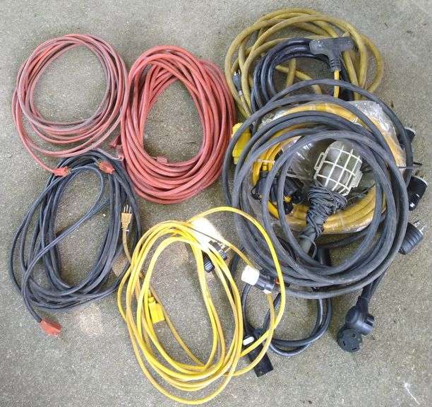 Extension Cords + Work Light Sherwood Auctions
