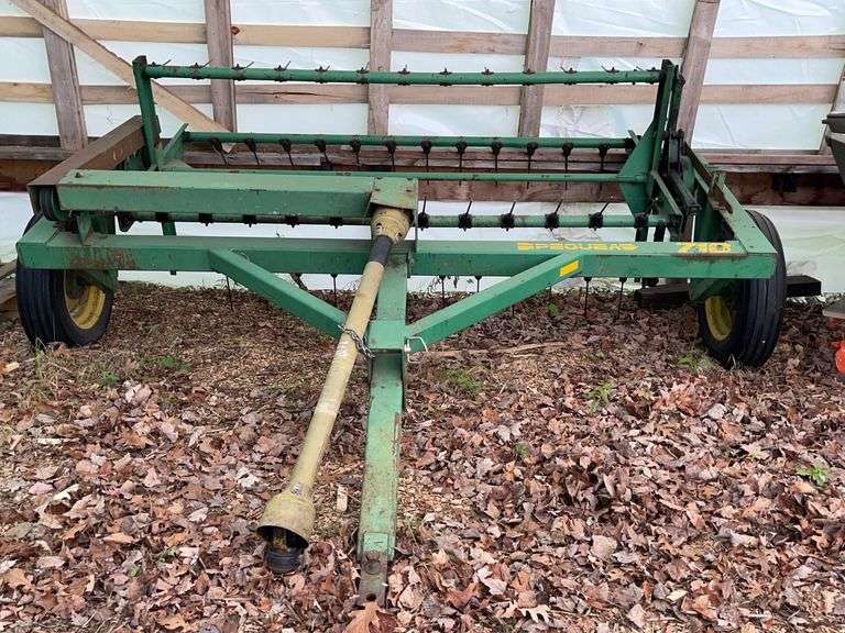 Pequea 710 Hay Tedder works Sherwood Auctions