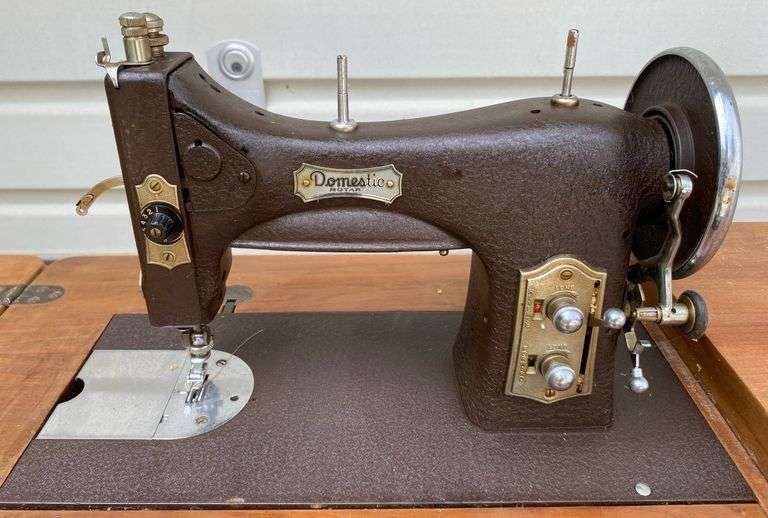 Domestic Rotary Electric Sewing Machine Series 153 in Sewing Desk